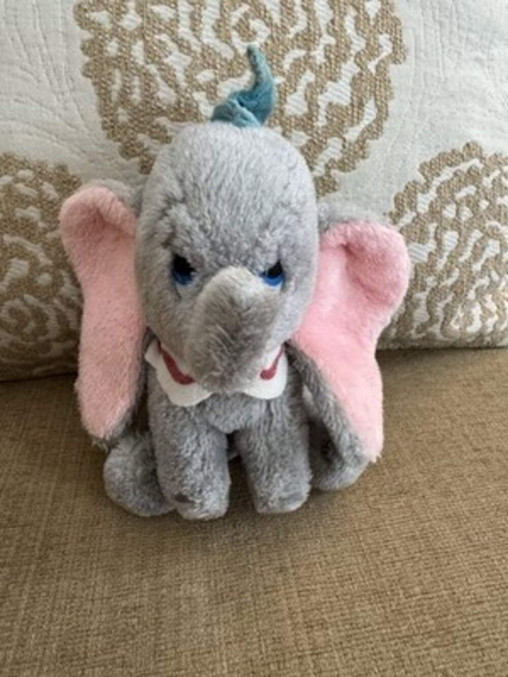 Vintage 1980s Disney 9” Plush Toy DUMBO Disneyland Stuffed Animal Made In Korea